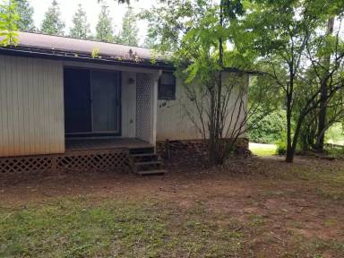 Main picture of 164 Avery Creek Rd
