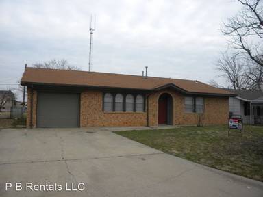 Main picture of 6209 NW Maple Ave