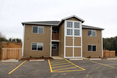 Main picture of 2028 SE Huckleberry Ave