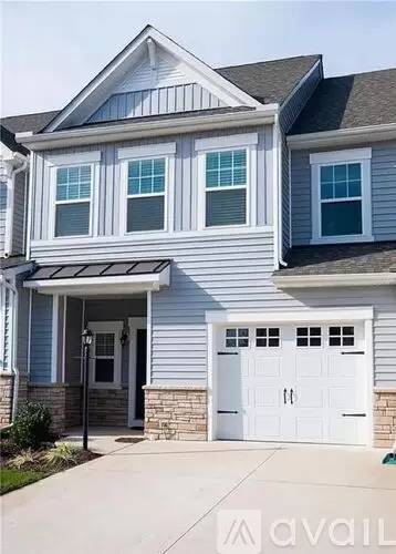 Main picture of 8015 Ellendale Dr