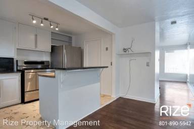 Main picture of 1618 E Blaine Ave