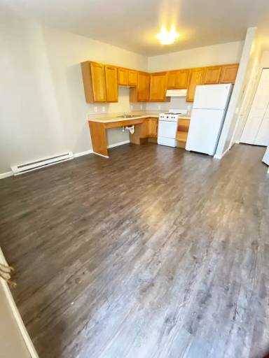 Main picture of 250 S Lewis Ln