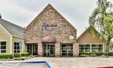 Main picture of 275 Reflections Dr