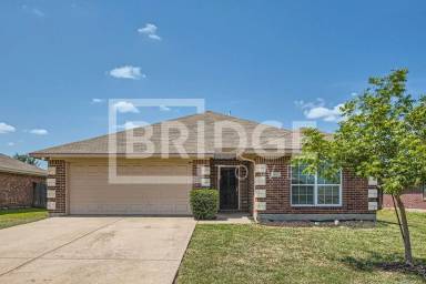 Main picture of 1825 Ridgecrest Dr
