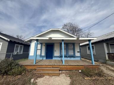 Main picture of 553 Barrett Pl
