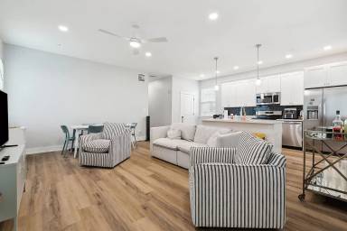 Main picture of 1808 Lowerline St