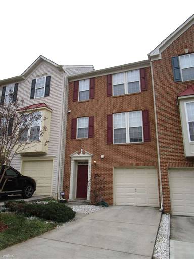 Main picture of 4015 Meadow Trail Ln