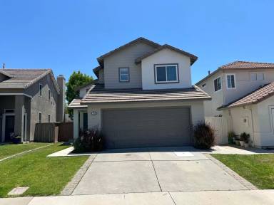 Main picture of 34 Parrell Ave