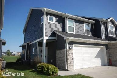 Main picture of 1218 S Linn St