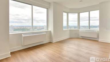 Main picture of 180 Riverside Apartments