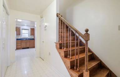 Main picture of 25 N Maple Ave