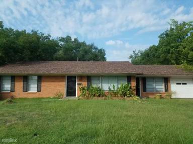 Main picture of 1010 S Dexter Dr