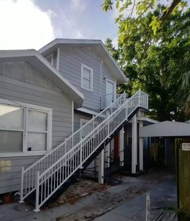 Main picture of 1001 E Columbus Dr