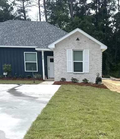Main picture of 213 Hoover Dr