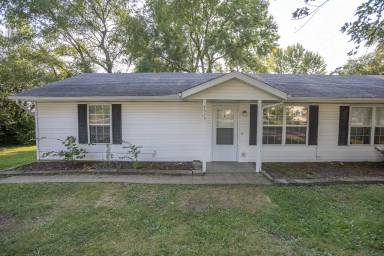 Main picture of 4925 Marion Street - A