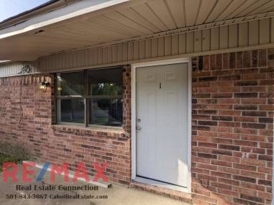 Main picture of 8 Dallas Ln