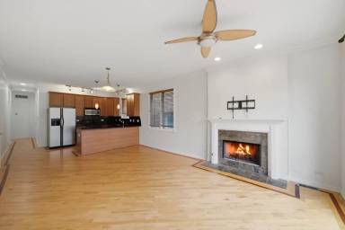 Main picture of 2647 W Haddon Ave