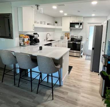 Main picture of 128 Boynton Blvd