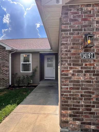 Main picture of 14197 Hopi Rd