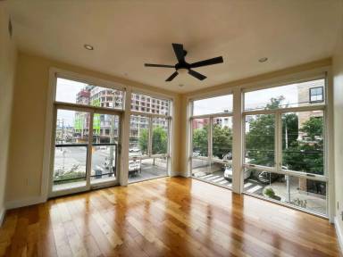 Main picture of 601 N 2nd St