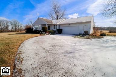 Main picture of 2436 County Road 60