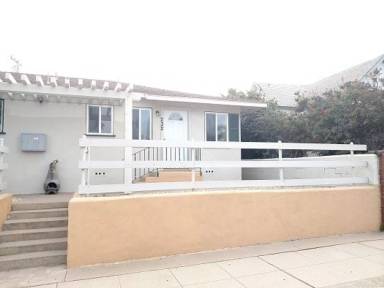 Main picture of 230 1/2 S Freeman St