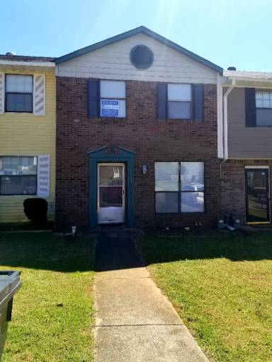 Main picture of 5525 Saint James St