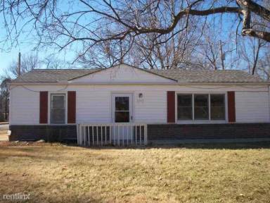 Main picture of 2237 SW Winterwood Ln