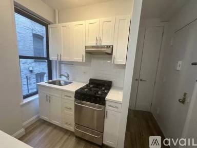 Main picture of 1427 2nd Ave