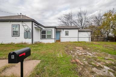 Main picture of 2123 Langford St
