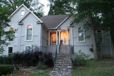 Main picture of 1604 Piedmont St
