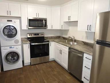 Main picture of 475 N Wall St