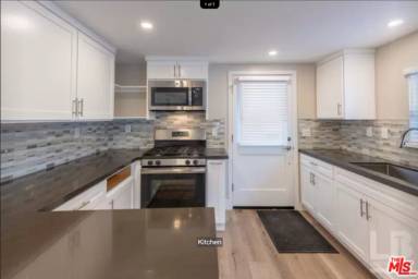 Main picture of 564 Pearl St