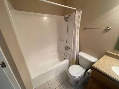 Main picture of 10324 Manzanillo Ave NE