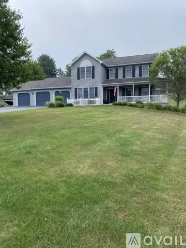 Main picture of 100 Skyharbor Dr