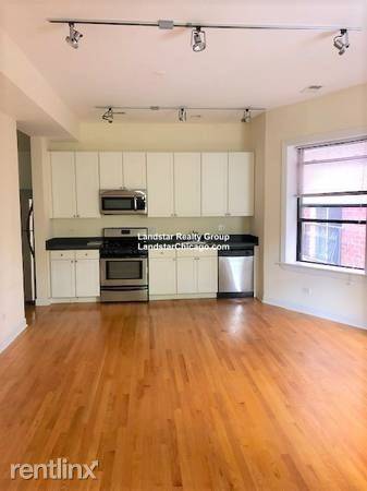 Main picture of 4715 N Sheridan Rd