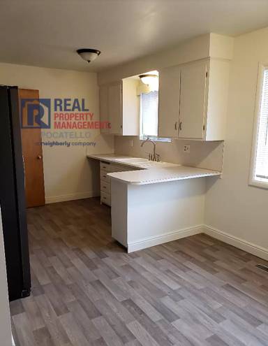 Main picture of 216 Thurston Ave