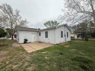 Main picture of 2421 W Lydia St
