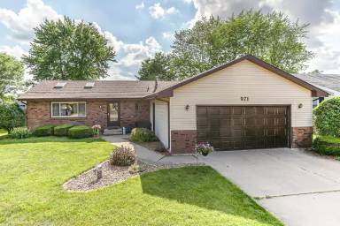 Main picture of 971 Quail Dr
