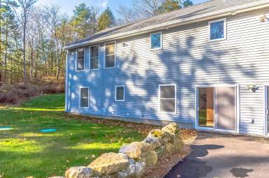 Main picture of 30 Stevens Ln