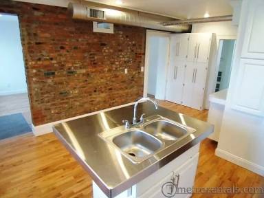 Main picture of 636 City Park Ave