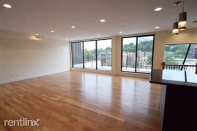 Main picture of 1069-1689 Beacon St Apartments