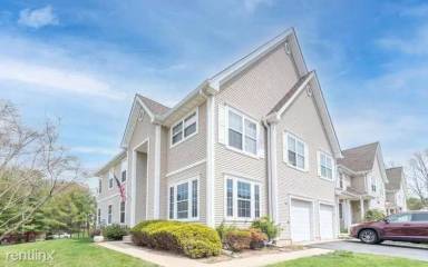 Main picture of 3301 Equestrian Way