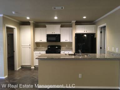 Main picture of 4215 S Williams St