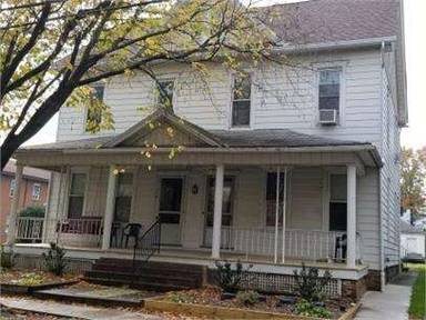 Main picture of 121 N 2nd St