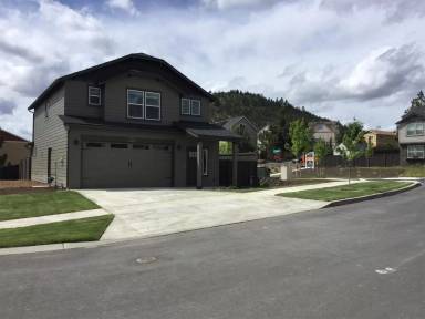 Main picture of 1831 NE Kristi Ct