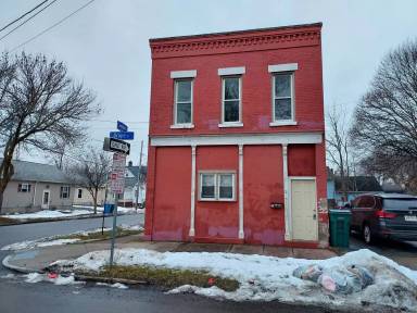 Main picture of 31 Grape St & 86 Campbell St Apartments