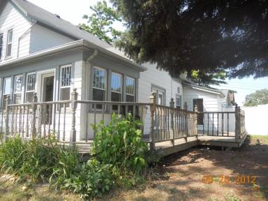 Main picture of 417 Crooks Ave