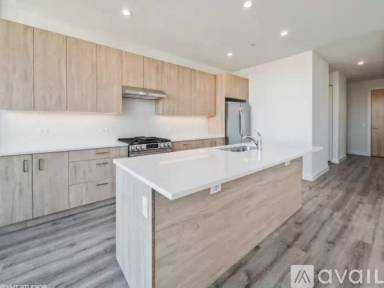 Main picture of 1118 W Patterson Ave