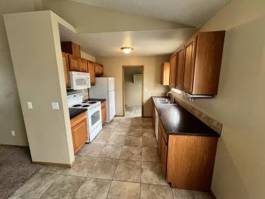 Main picture of 1209 E Linden St